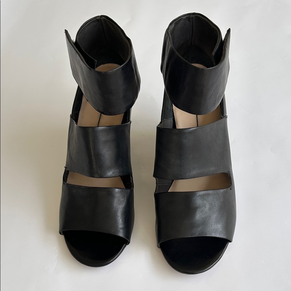 EL Black Leather Women's Sandals